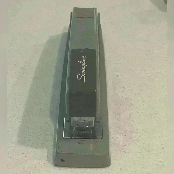 Vintage Swingline 8-1/2" Metal Stapler Grey USA Art Deco Office‎ Design - Picture 2 of 5